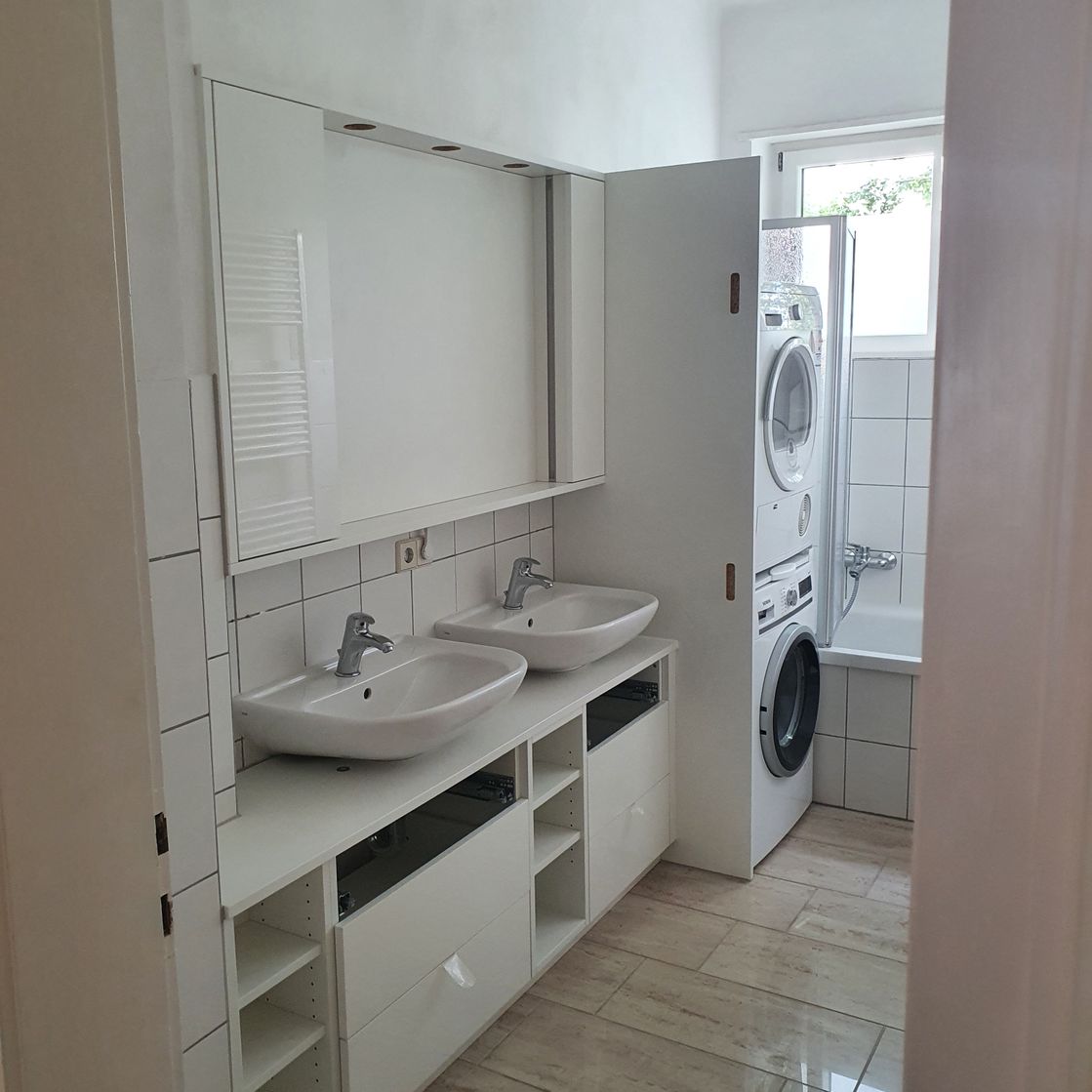 Schreinerei Bild Badezimmermöbel